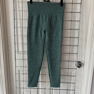Green High-Rise Leggings with Tapered Fit and Elastic Waistband